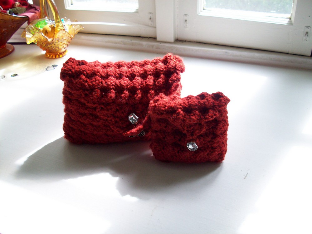 Crochet Berry Sweet Clutch Bag Pattern