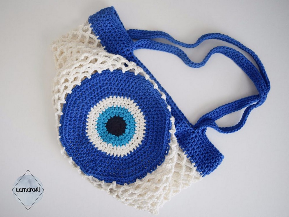 Free Crochet Evil Eye Market Bag Pattern