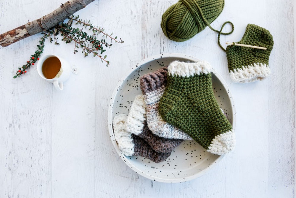 Free Crochet Slipper Socks Pattern
