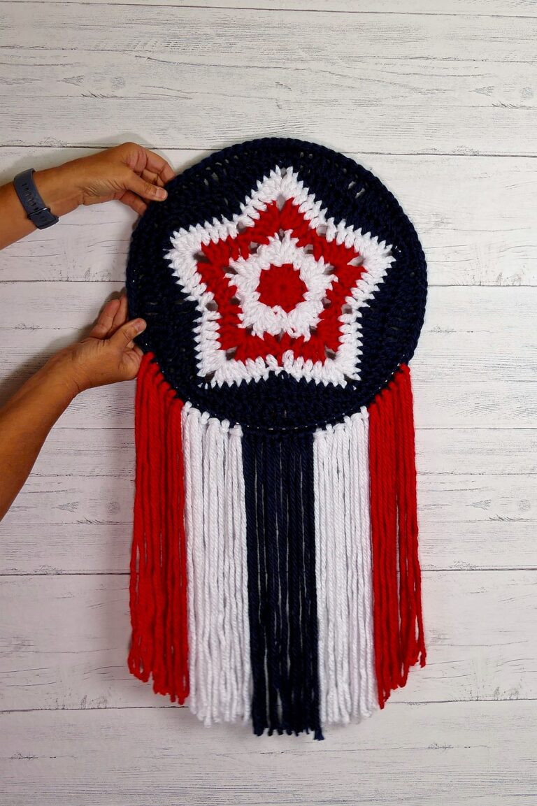 30 Best Free Crochet Star Patterns For 2021 - DIYS Craftsy