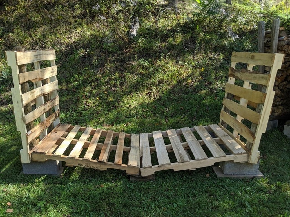 Pallet Rack For Storing A Cord Of Firewood