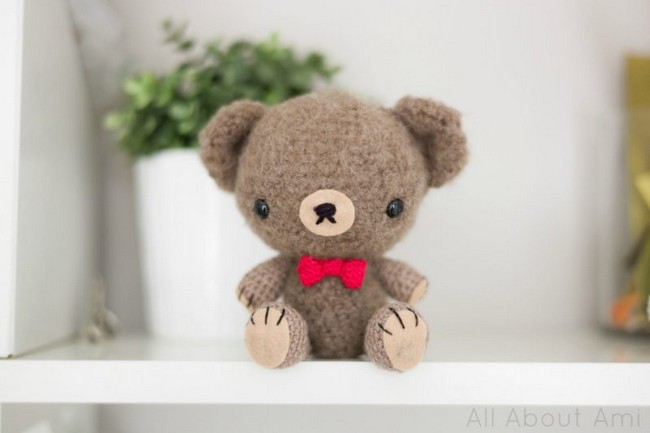 Crochet Pattern Valentine Teddy