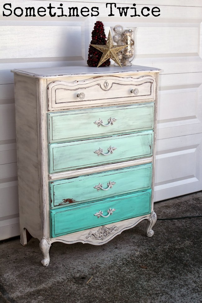 Ombre Dresser