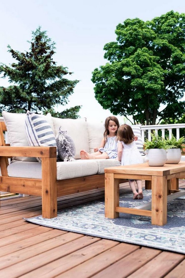 Outdoor Sofa DIY Plans