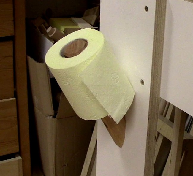 Simple Toilet Holder DIY