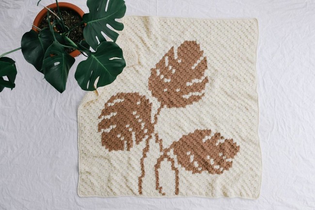 Crochet C2C Monstera Leaf Blanket Pattern