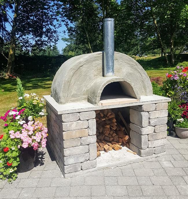 DIY Outdoor Pizza Oven