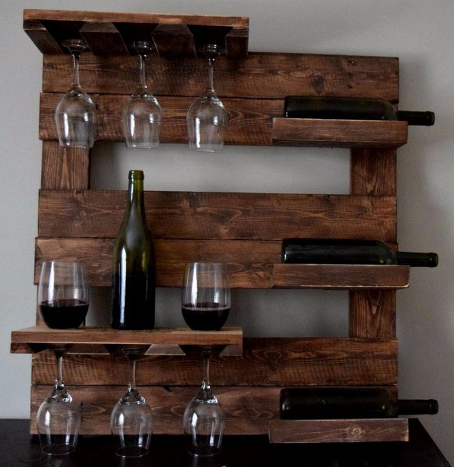 DIY Pallet Wood Wine Rack