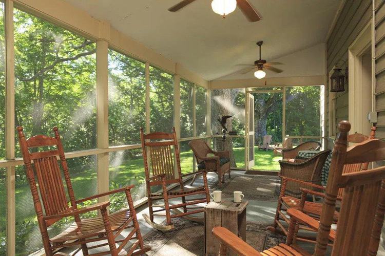 DIY Screened In Porch