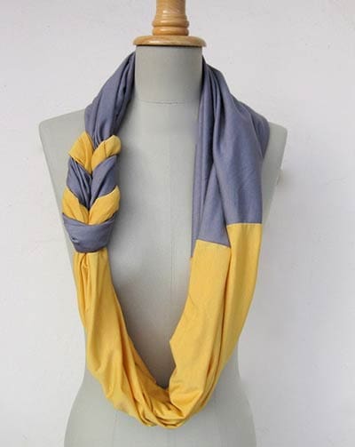 Braided scarf out of T-shirts