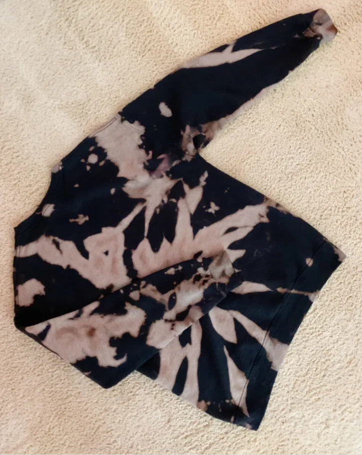 DIY How-To Bleach Tie-Dye