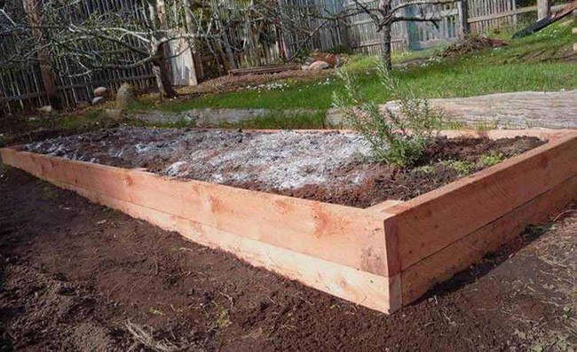 DIY Raised Garden Bed Plan