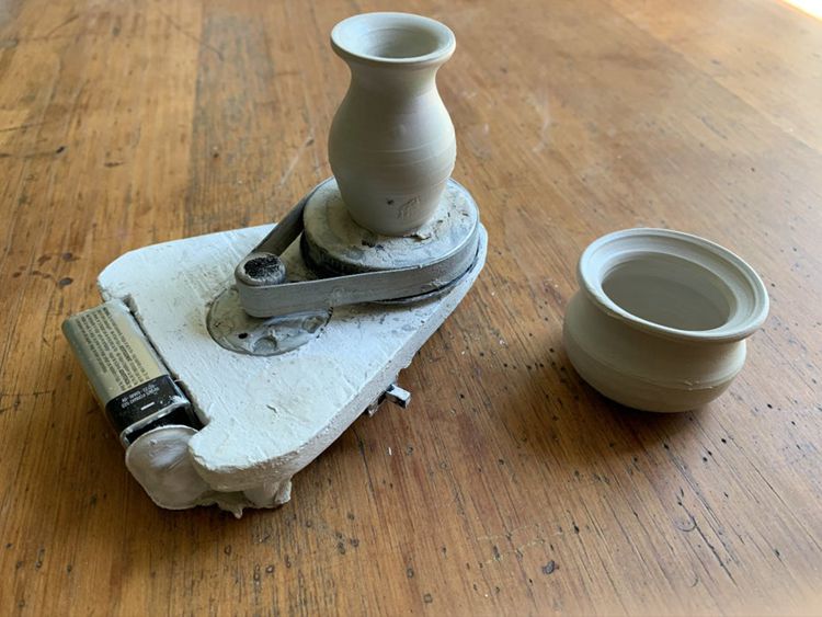 DIY Pottery Wheel Designs You Can Make Yourself DIYsCraftsy