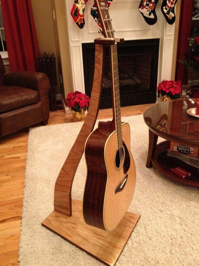 DIY Hanging Guitar Stand