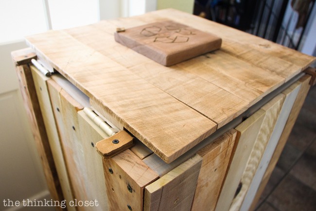 Salvaged Pallet Wood Trash Can