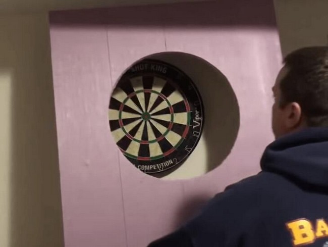 $25 DIY Dart Backboard