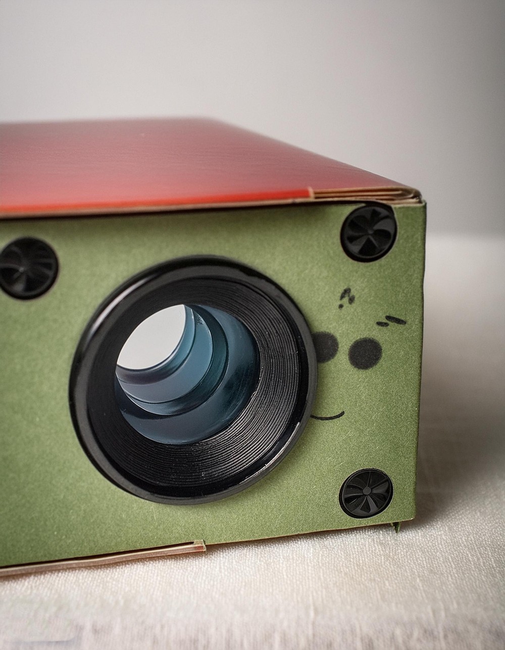 Cheap DIY Smartphone Projector