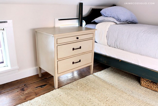 DIY Nightstand With 3 Drawers Plan