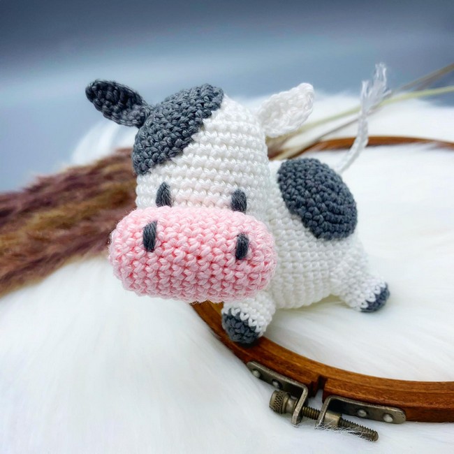 Harvest Moon Cow Amigurumi