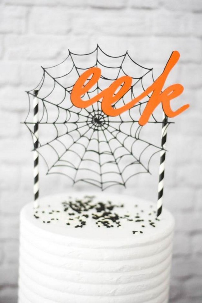 DIY Halloween Cake Topper