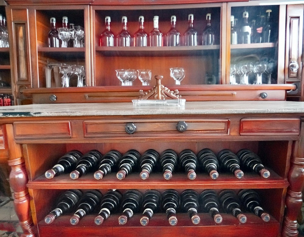 DIY Liquor Cabinet Plan
