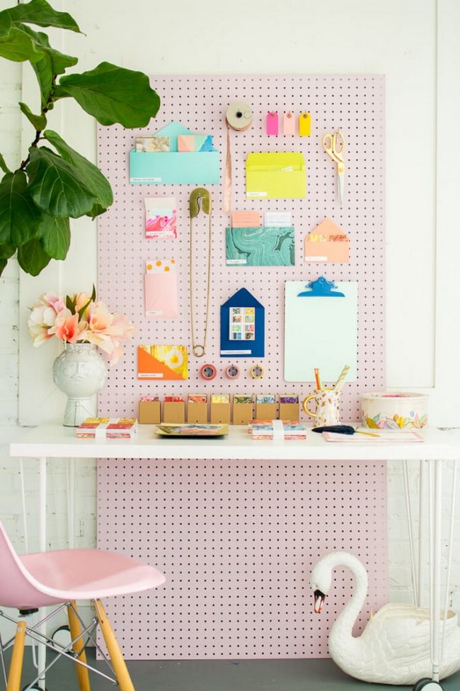 Full-length Pegboard Wall Desk Organizer
