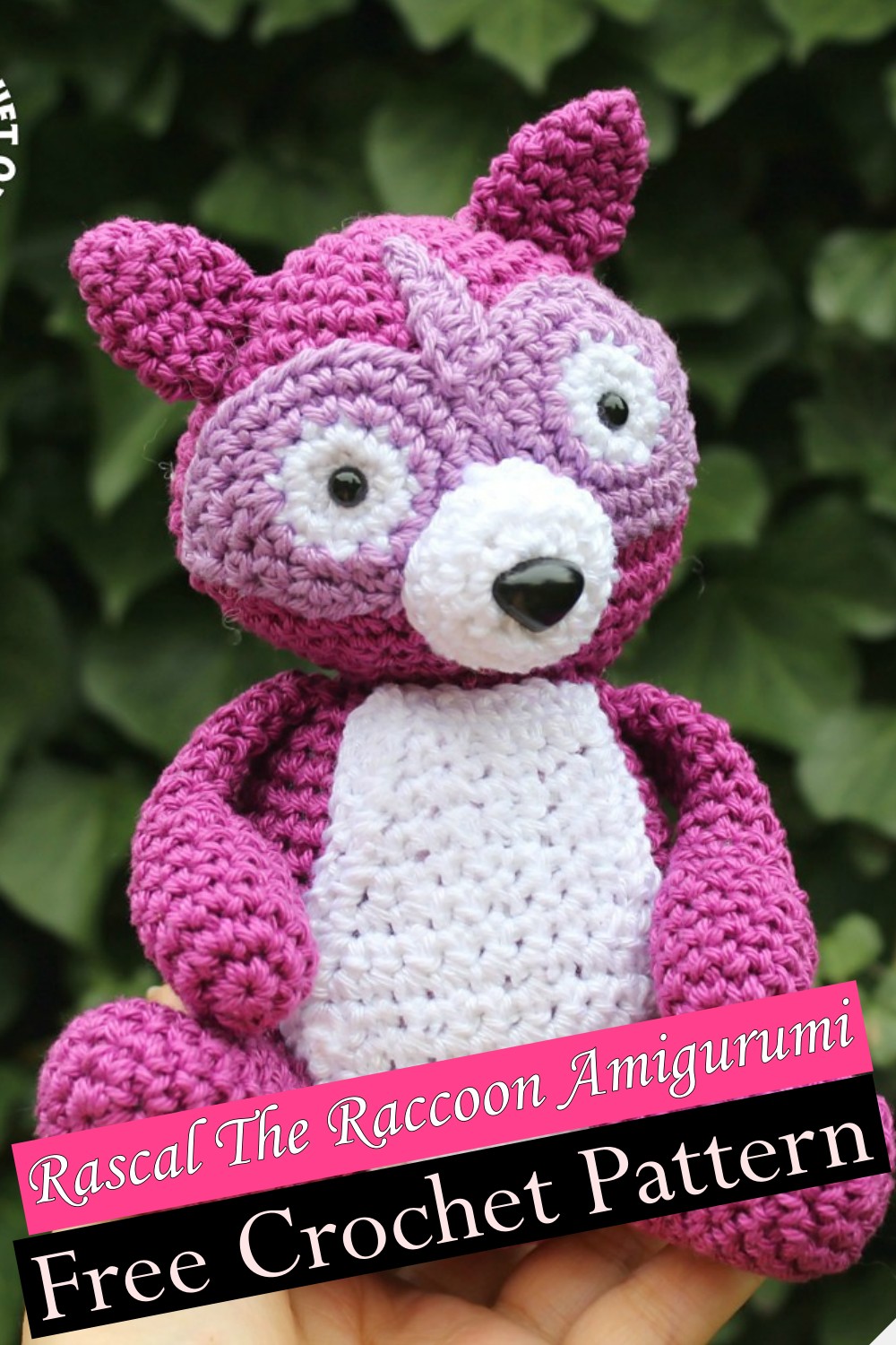 Rascal The Raccoon Amigurumi