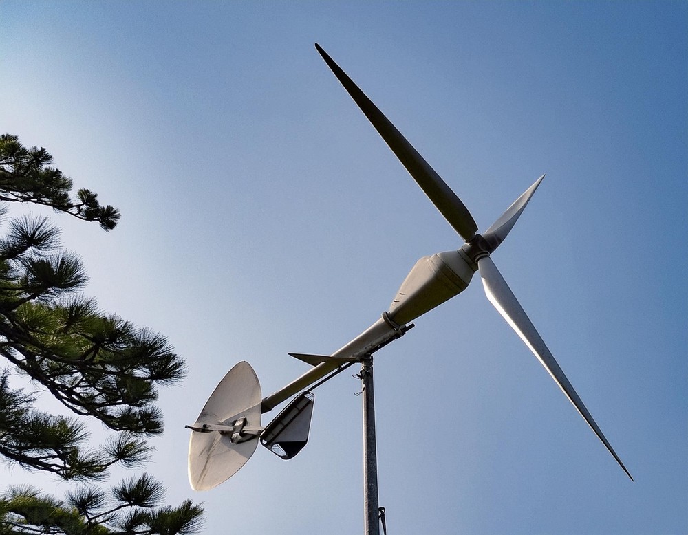 Small Wind Turbine Build