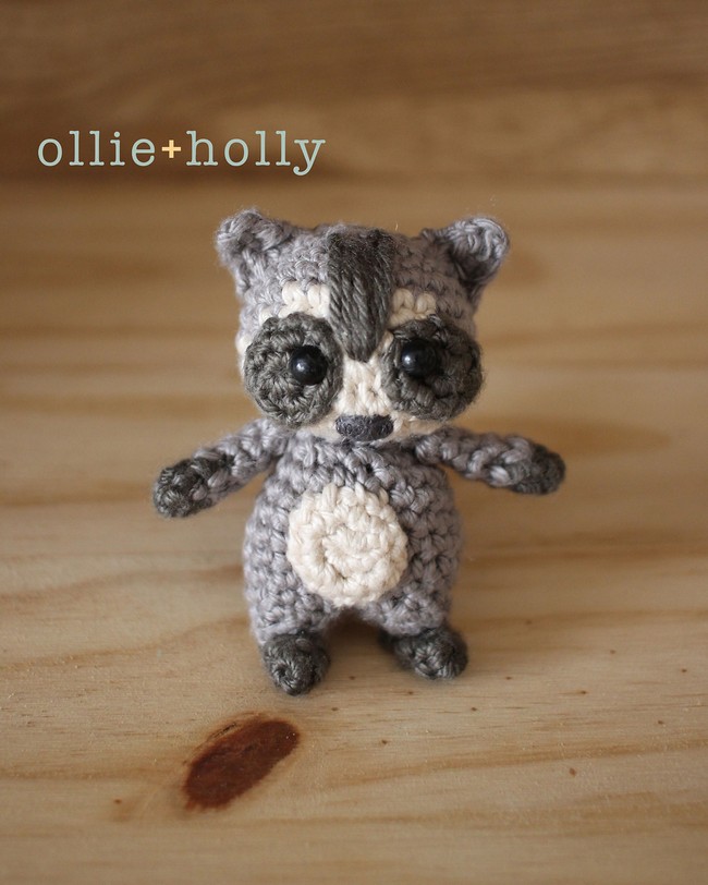 Tiny Raccoon Amigurumi