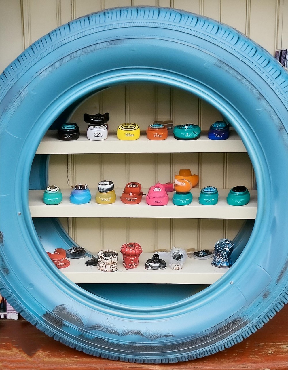 Turn An Old Tire Into Toy Shelves
