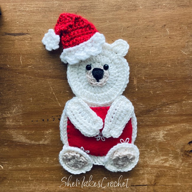 Free Crochet Polar Bear Gift Card Holder Pattern