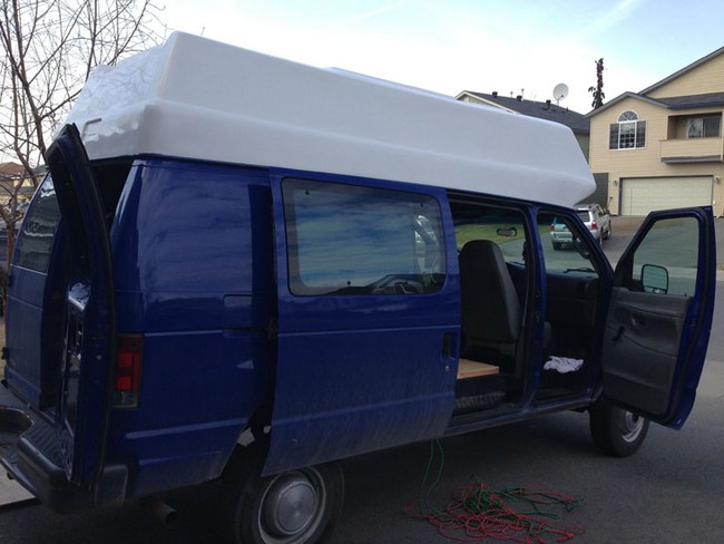 You Won’t Believe How Easy It Is To Raise The Roof On This Ford Van