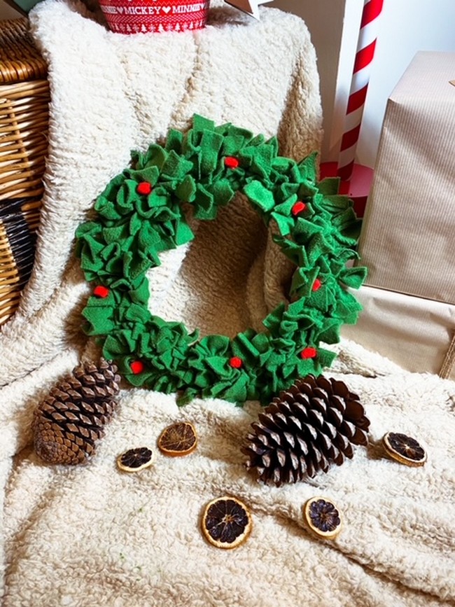 DIY A Dog Wreath Snuffle Mat