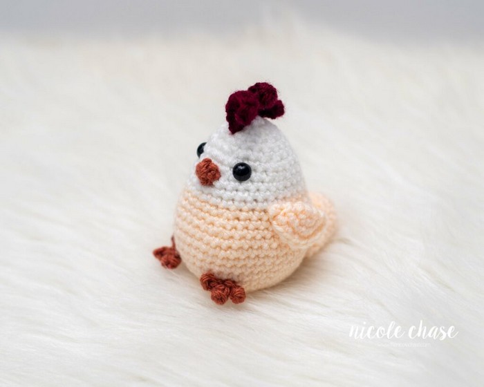 Chandler The Chicken Amigurumi