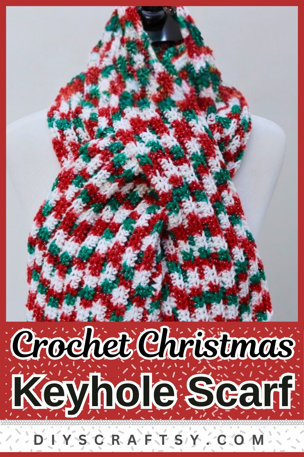 Christmas Keyhole Scarf