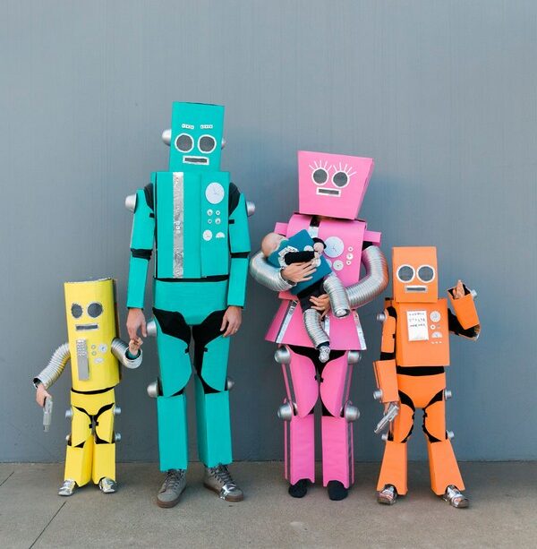 DIY ROBOT FAMILY COSTUME
