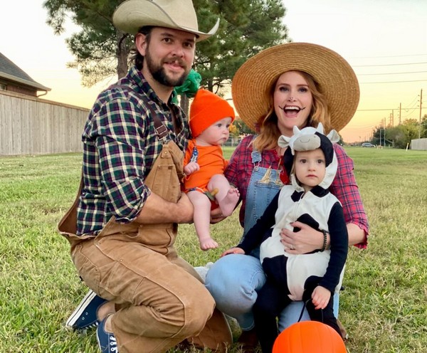 Easy Family Halloween Costume