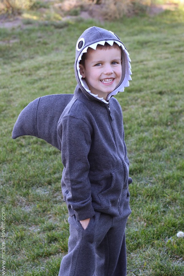 Simple Shark (with Dorsal Fin)