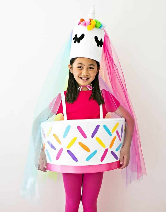 DIY Unicorn Cake Costume
