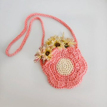 Flower Clutch Bag Free Crochet Pattern 1