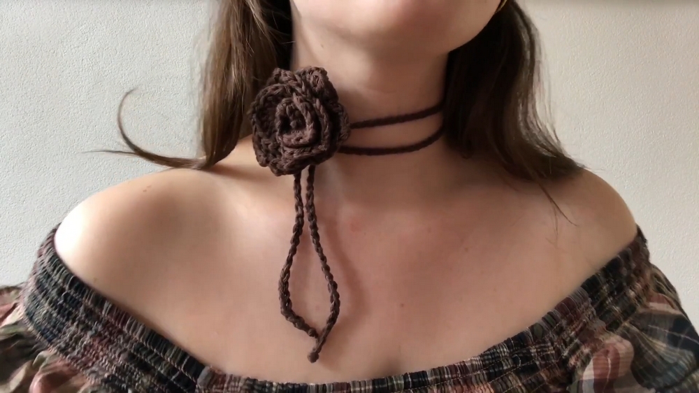Crochet rose choker tutorial 1