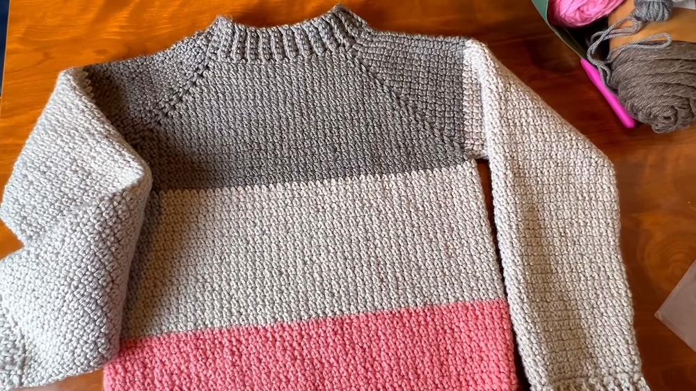 Free Crochet Solid Colors Pullover Pattern 1