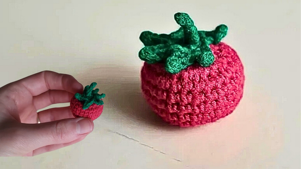 How to Crochet a Small Tomato 1