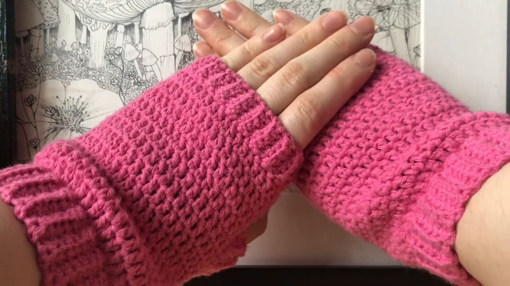 How to crochet fingerless gloves 1