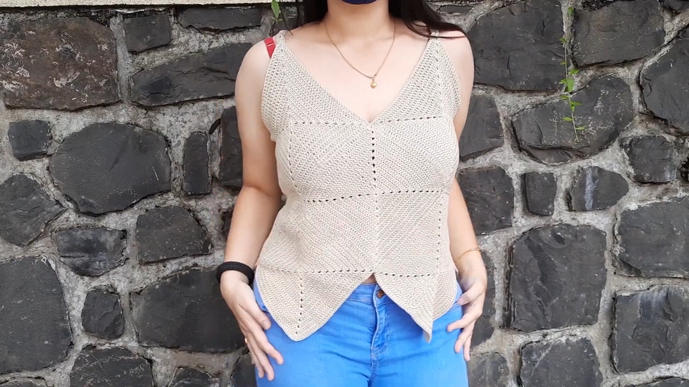 Vintage Style Crochet Granny Square Crop Top 1