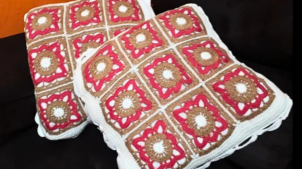 Crochet Square Pillow Pattern 1