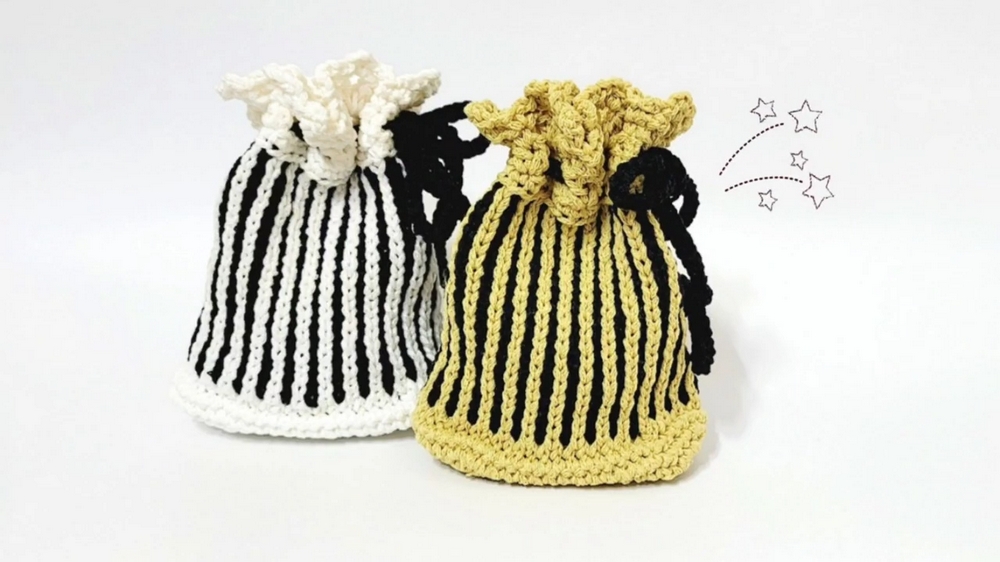 Lovely Crochet Mini Pouch Pattern 1