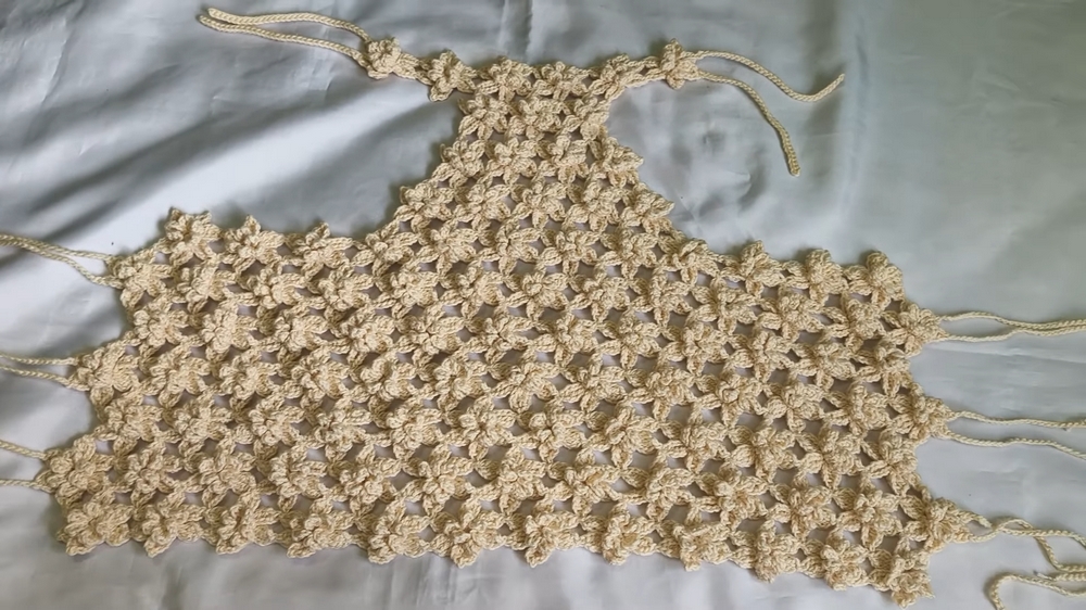 Stylish Crochet Flower Halter Top Pattern 5