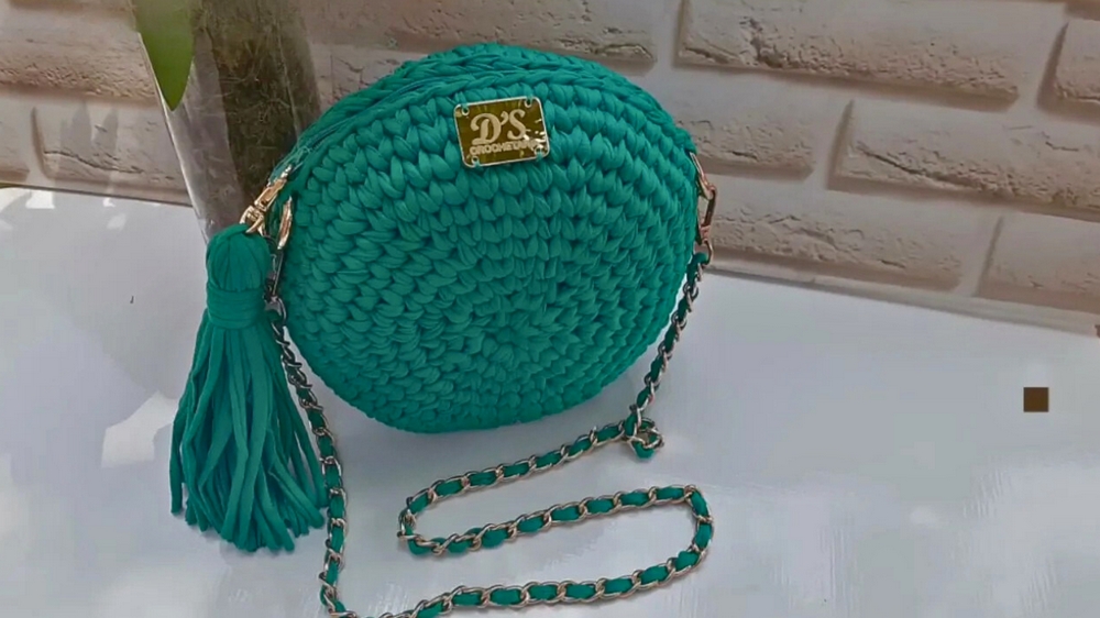 Trendy Crochet Round Boho Bag Pattern 1