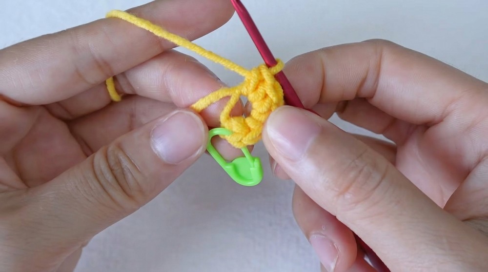 Crochet Bee Amigurumi Pattern